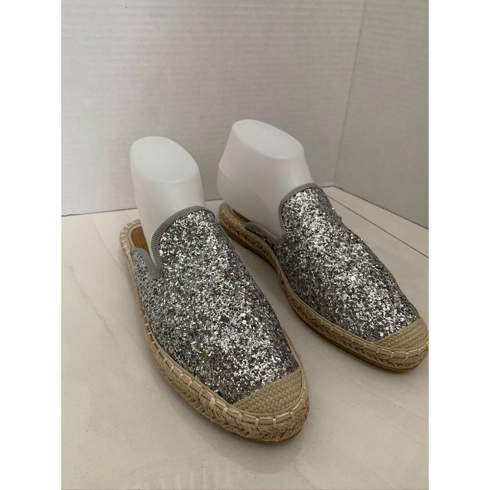 NWT Bella Marie Silver Glitter espadrille